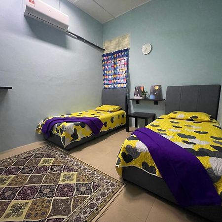 Eq Malay Modest Homestay Port Dickson Luaran gambar