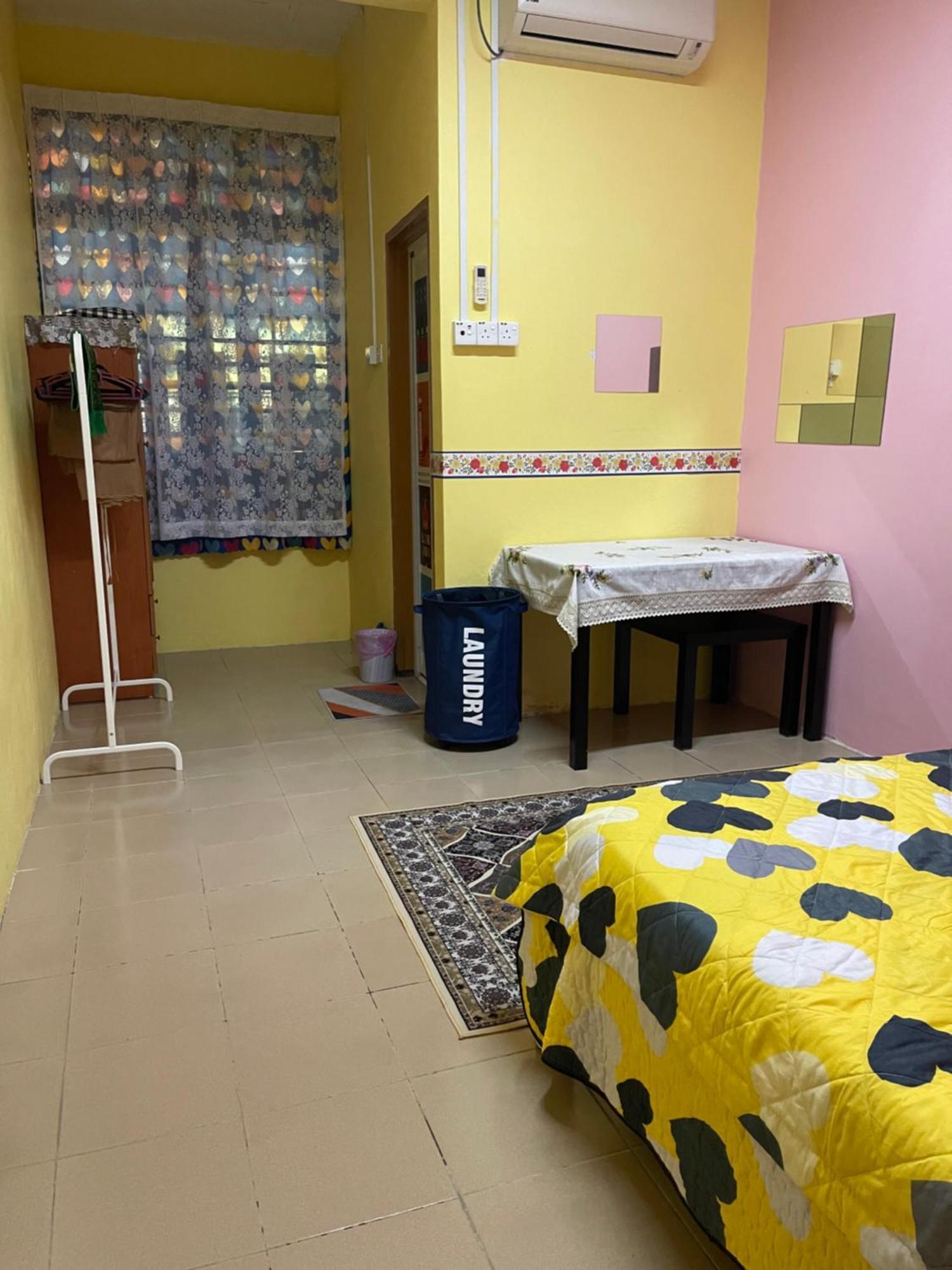 Eq Malay Modest Homestay Port Dickson Luaran gambar